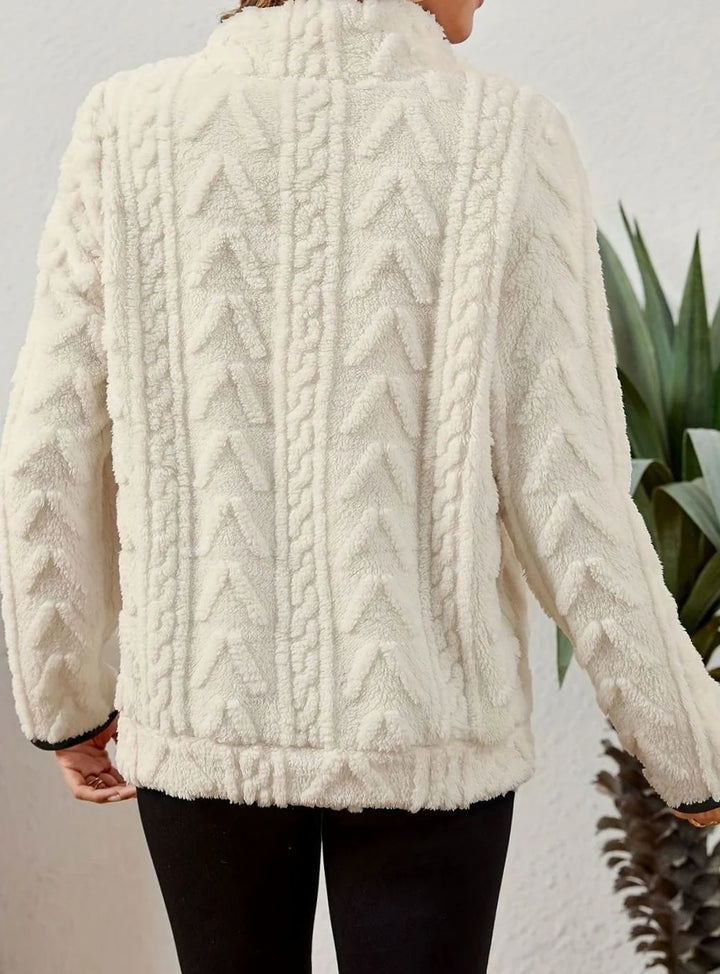 Hvid fleecepullover set bagfra