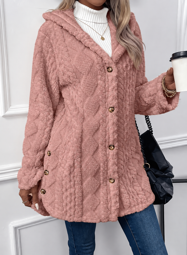 Teddyjakke Dame med Hætte og Guldknapper i pink set forfra