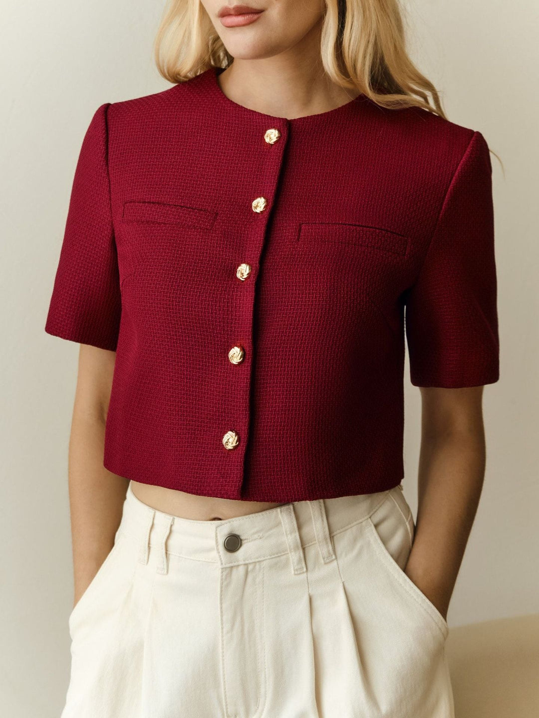 Cropped blazer med guldknapper