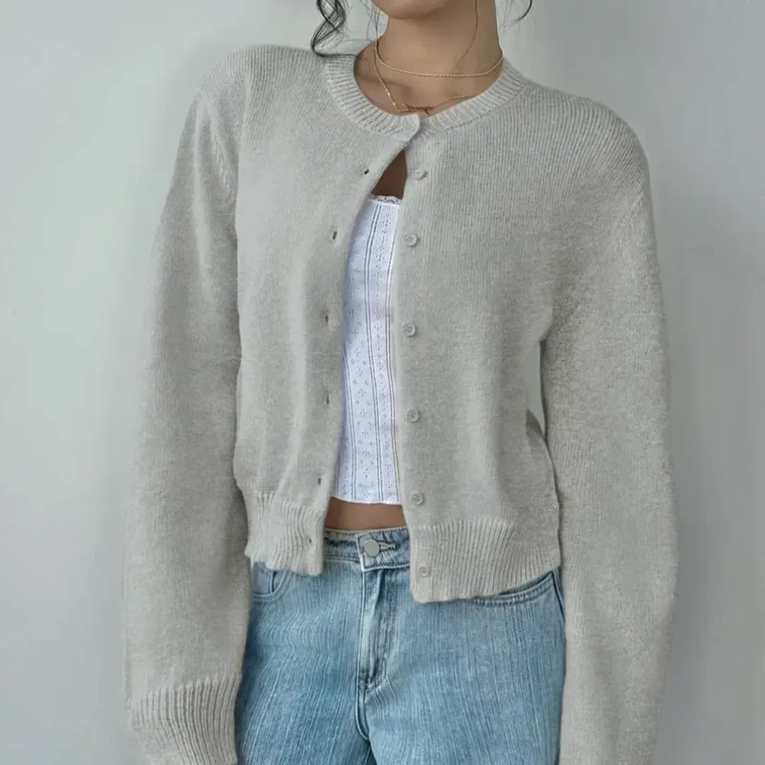 Grå kort cardigan med rund hals