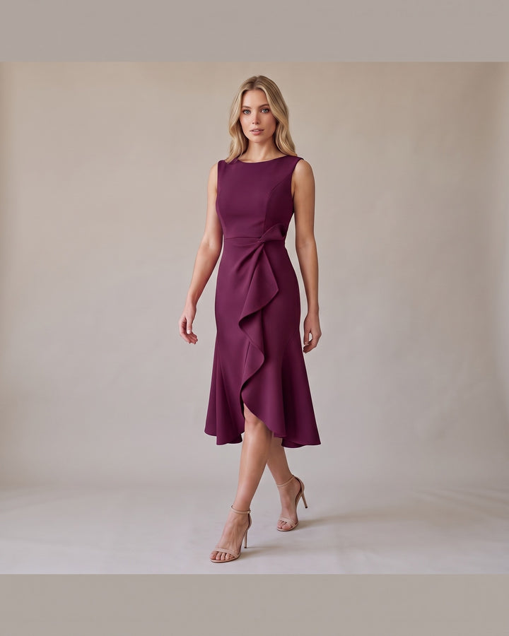 Model i Draperet Asymmetrisk Midikjole - Elegant Look - Lilla